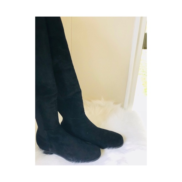 Stuart Weitzman 5050 Boots in Black Suede - Picture 4 of 5